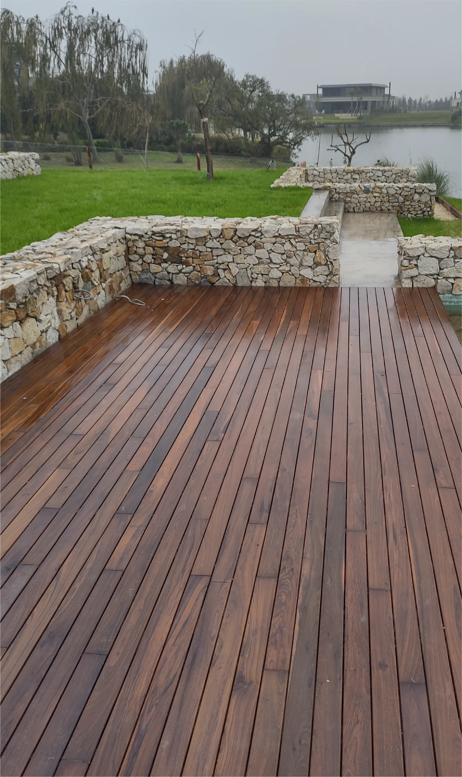 Deck Lapacho — Deck Lapacho